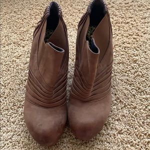 Vince camuto brown booties. Size 8.5